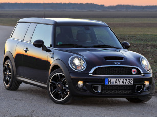 Картинка автомобили mini поля дорога темный