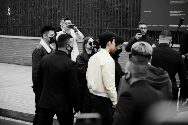 Обои картинки фото разное, знаменитости, сяо, чжань, люди, телохранители