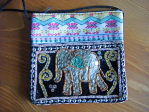 Картинка разное сумки кошельки зонты