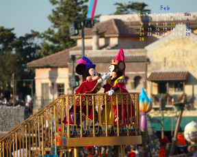 обоя календари, игрушки, маски