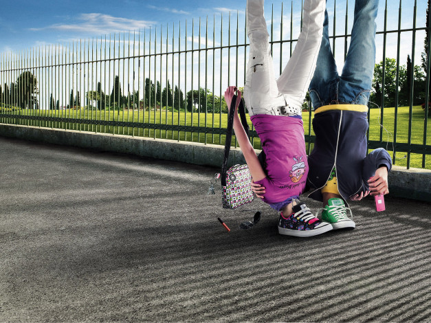 Обои картинки фото автор, andrea, melcangi, разное, компьютерный, дизайн, кеды