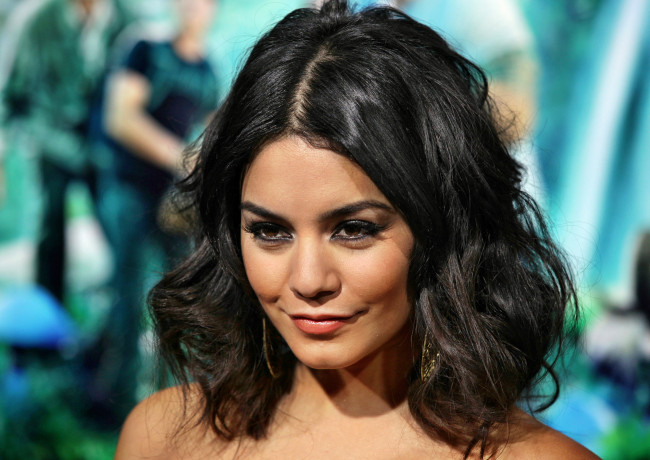 Обои картинки фото Vanessa Hudgens, девушки, актриса, певица, сша
