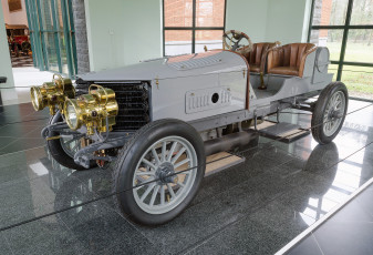 Картинка spyker+60-hp+four-wheel+drive+racing+car+1903 автомобили выставки+и+уличные+фото выставка автошоу ретро история