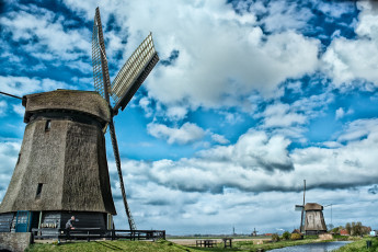 Картинка разное мельницы река ветряки поле