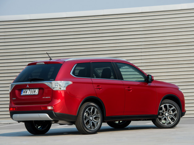 Обои картинки фото автомобили, mitsubishi, outlander, 2014, красный