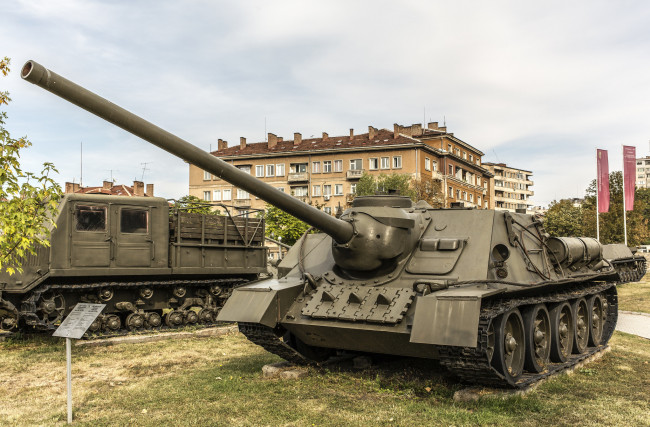Обои картинки фото su-100, техника, военная техника, самоходная, артелеристкая, установка