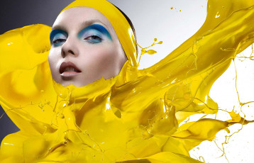 Картинка девушки -unsort+ креатив лицо макияж краска взгляд брызги