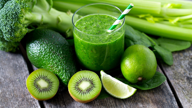 Обои картинки фото еда, напитки, брокколи, лайм, киви, авокадо