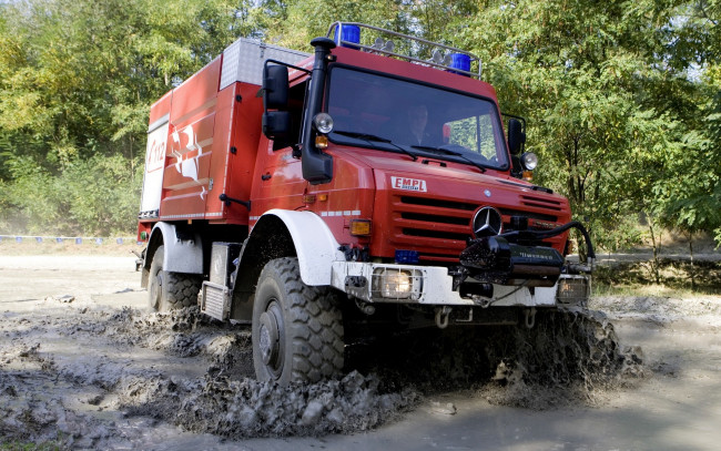 Обои картинки фото mercedes-benz unimog u5000 , 2018, автомобили, пожарные машины, пожарная, машина, u5000, special, truck, unimog, мерседес, mercedes, benz, бездорожье, rescue, service, fire