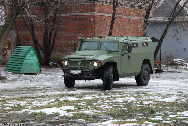 Обои картинки фото сбм впк 233136 тигр, техника, военная техника, впк, бронированная, машина, тигр, 233136, сбм, специальная