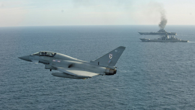 Обои картинки фото авиация, боевые самолёты, полет, самолет