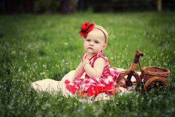 Картинка разное дети девочка корзина лужайка