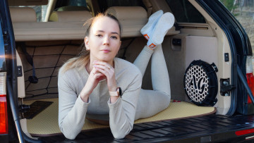 обоя девушки, - брюнетки,  шатенки, bmw, x5