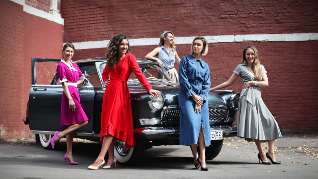 Обои картинки фото автомобили, -авто с девушками, красотки