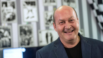 Картинка мужчины -unsort вячеслав гришечкин актeр пиджак улыбка