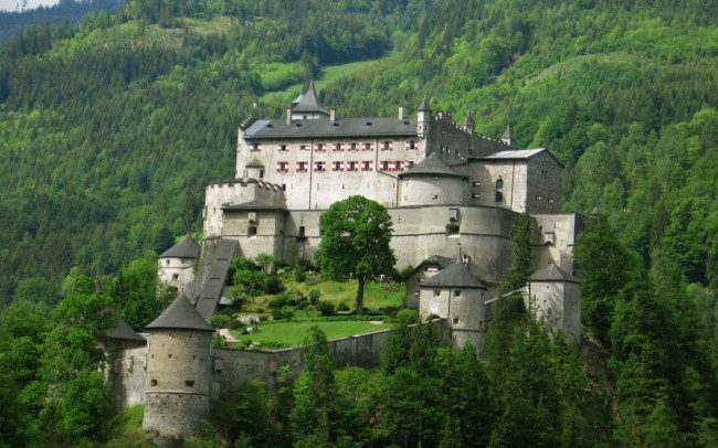 Обои картинки фото hohenwerfen, salzburg, austria, города, зальцбург, австрия