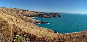 Картинка природа побережье океан бухта плоскогорье горизонт дымка