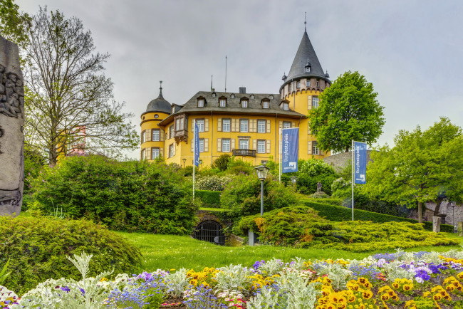 Обои картинки фото замок genovefaburg, города, - дворцы,  замки,  крепости, замок, германия, mayen, genovefaburg