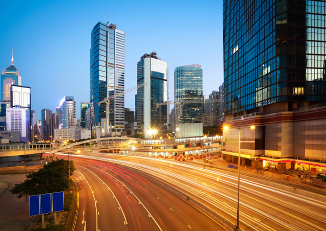 Обои картинки фото города, гонконг , китай, гонконг, дорога, огни, небоскребы