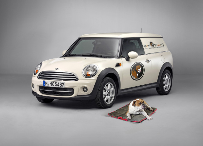 Обои картинки фото 2012 mini clubvan, автомобили, mini, белый, clubvan, тюнинг