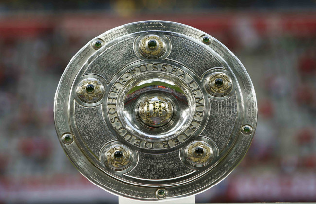 Обои картинки фото bundesliga trophy 1, спорт, футбол, трофей, trophy, bundesliga