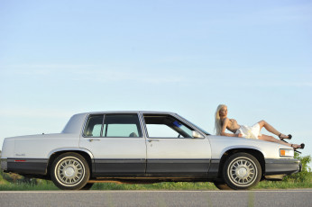 Картинка автомобили -авто+с+девушками cadillac de ville