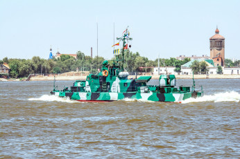 Картинка шмель корабли катера бронекатер река