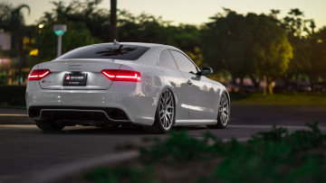Картинка автомобили audi rs5