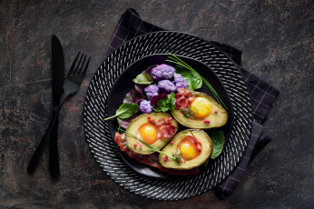 Картинка еда яичные+блюда шпинат авокадо яичница