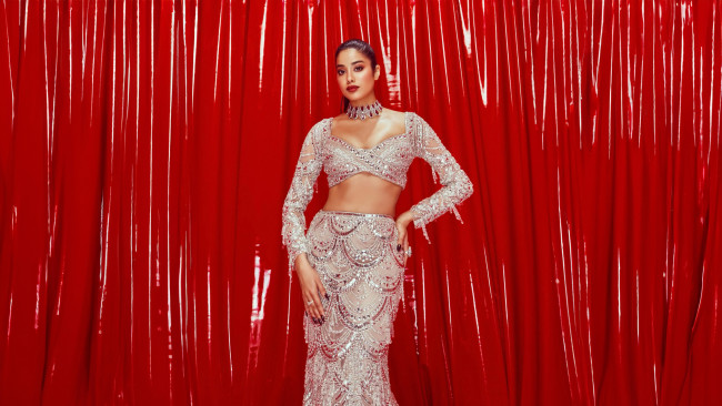 Обои картинки фото janhvi kapoor 2024 actress, девушки, janhvi kapoor, джанви, капур, janhvi, kapoor, актриса, мoдeль, красный, знаменитости
