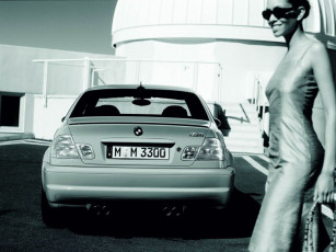 Картинка bmw m3 автомобили авто девушками