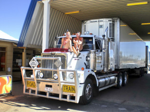 Картинка автомобили авто девушками