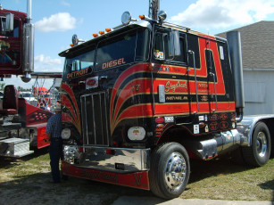 Картинка автомобили peterbilt