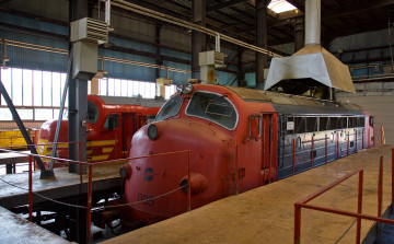 Картинка техника локомотивы депо лоеомотив