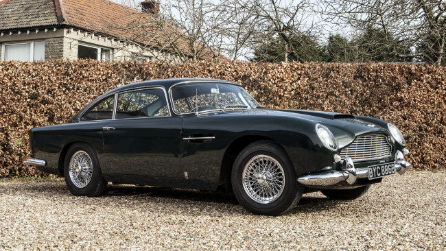 Обои картинки фото aston, martin, dbs, автомобили, ltd, элитные, великобритания