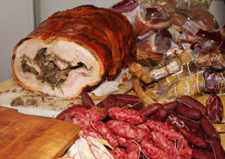 Картинка еда колбасные+изделия колбаски рулет