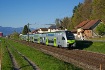 Картинка техника поезда железная локомотив дорога рельсы состав