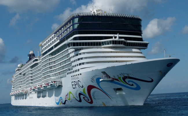 Обои картинки фото ncl- epic, корабли, лайнеры, круизный, лайнер