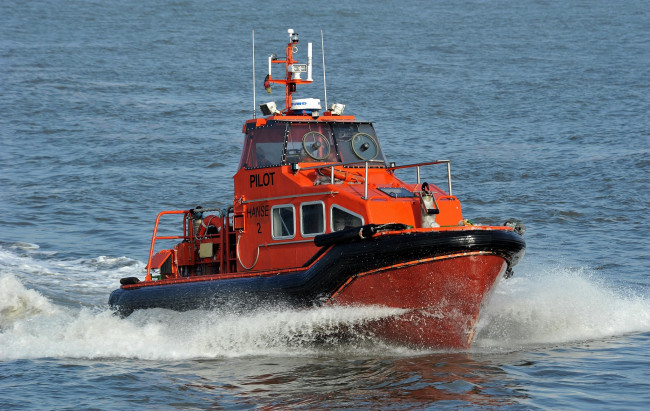 Обои картинки фото pilot hanse 2, корабли, катера, лоцман