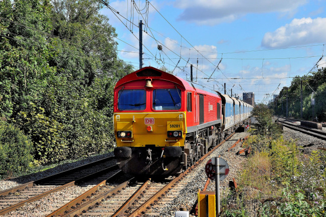 Обои картинки фото техника, поезда, состав, локомотив, рельсы, дорога, железная