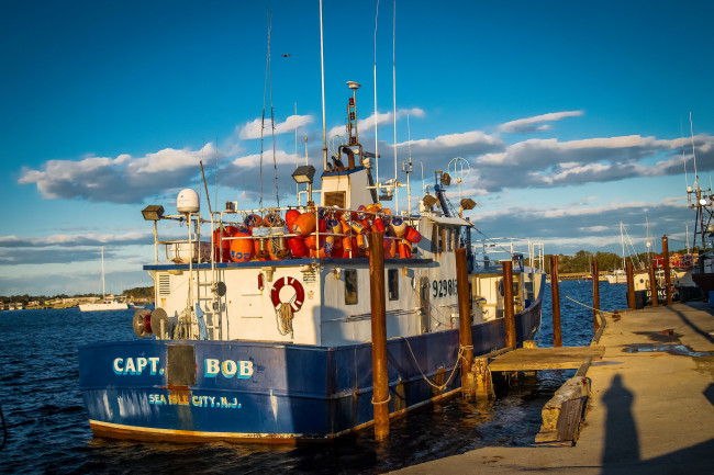 Обои картинки фото корабли, баркасы ,  буксиры, посудина, пристань