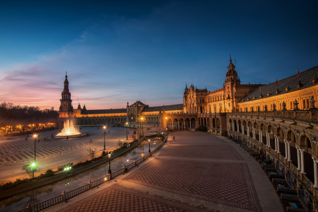 Обои картинки фото plaza de espa&, 241,  sevilla, города, севилья , испания, площадь, фонари, ночь