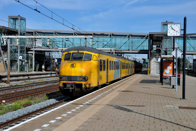 Обои картинки фото техника, поезда, железная, состав, локомотив, рельсы, дорога