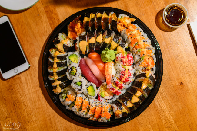 Обои картинки фото еда, рыба,  морепродукты,  суши,  роллы, деликатесы