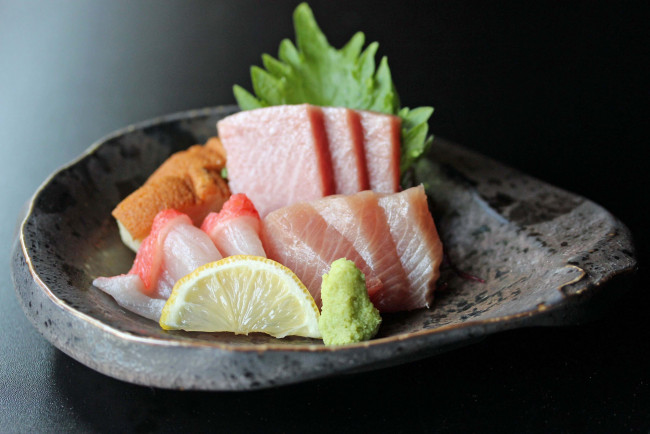 Обои картинки фото еда, рыба,  морепродукты,  суши,  роллы, деликатесы