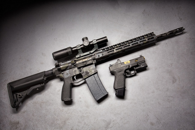 Обои картинки фото оружие, пистолет, оптика, glock, штурмовая, винтовка