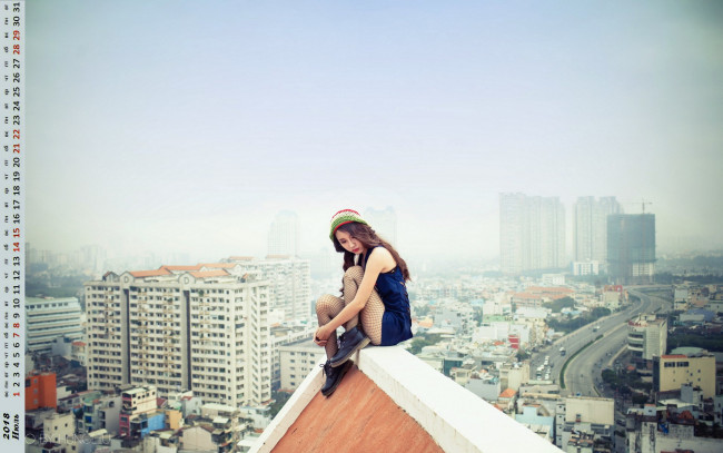 Обои картинки фото календари, девушки, город, шапка, здание