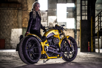 обоя мотоциклы, мото с девушкой, фон, взгляд, девушка