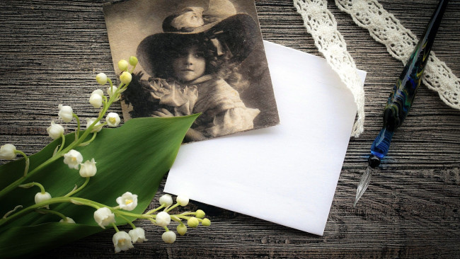 Обои картинки фото разное, ретро,  винтаж, фотография, ландыши, кружево, ручка