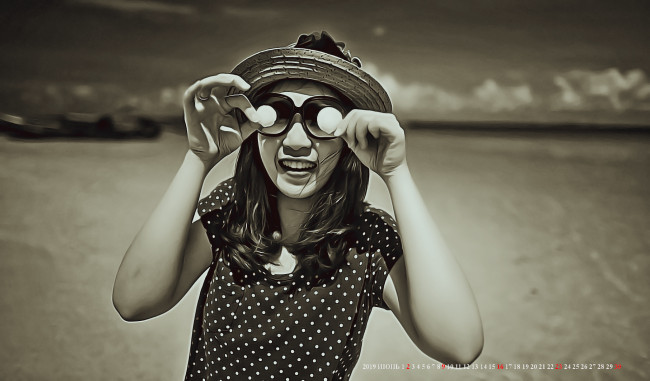 Обои картинки фото календари, компьютерный дизайн, очки, шляпа, calendar, девушка, азиатка